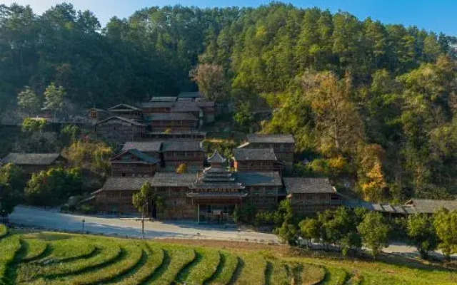 Jindang Palace Garden Resort Hotel (Liping Zhaoxing Dongzhai Branch)