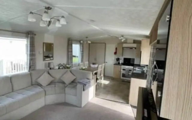 Tattershall Lakes Luxury Hot Tub Retreat