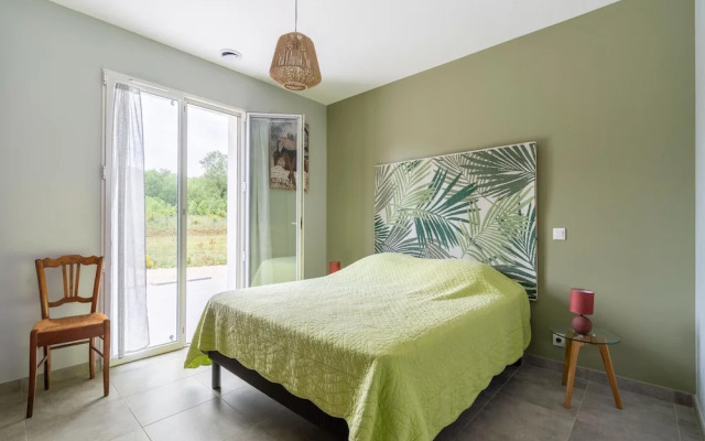 Cosy Holiday Home With Pool