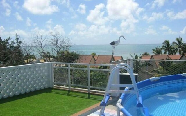 Apartment With 2 Bedrooms in Grand Gaube, With Wonderful sea View, Fur