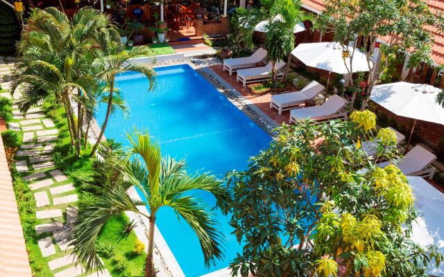 Little Garden Bungalow