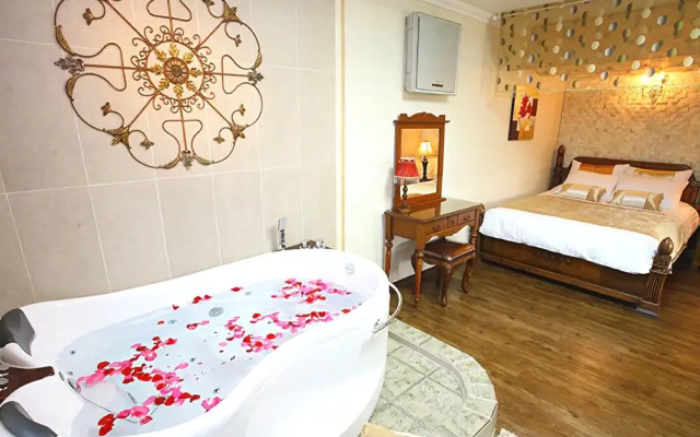 taean badamaru pensyeon