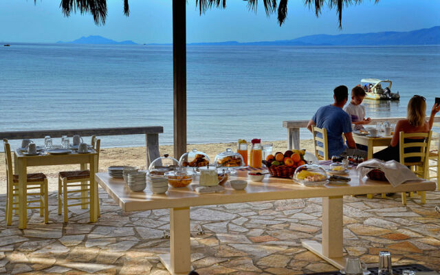 Albouro Seafront Apartments