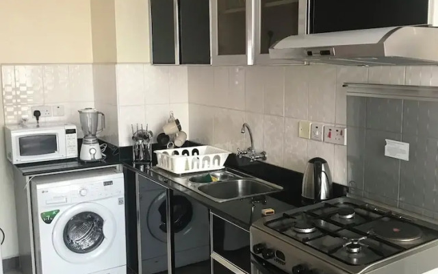 1-bed Apartment in Nairobi Next to the Mall