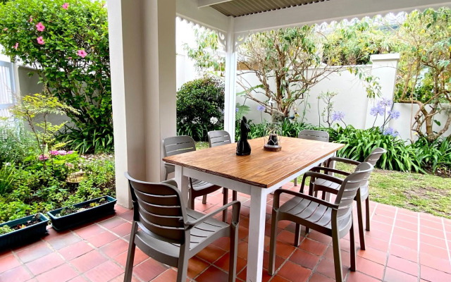 Ocean Pearl Apartment