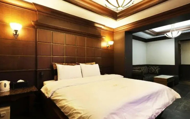 One 1 Motel