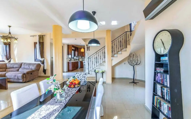 Petrides Villa