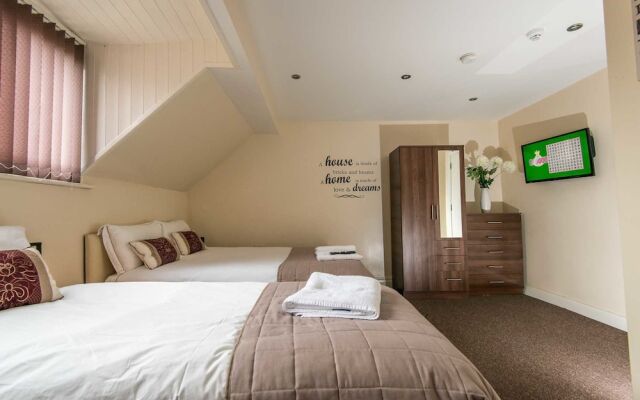 Snooze Apartments Flat 56