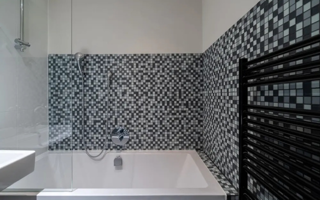 Eastern Park Apartment Suites