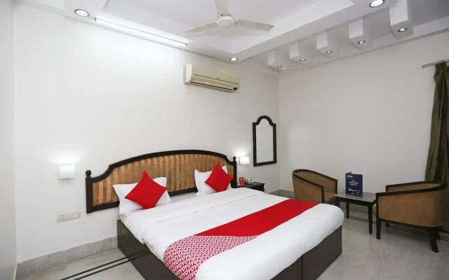 OYO 24023 Sunshine Residency