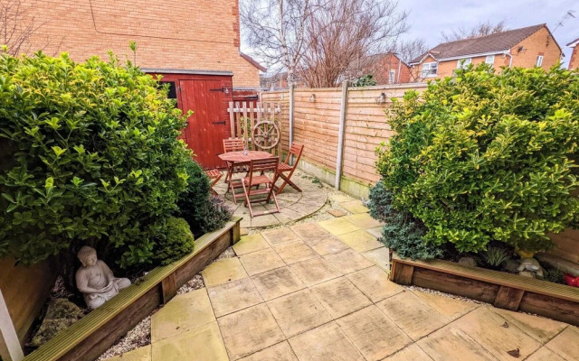 Beautiful 2 Bedroom House in Quiet Location