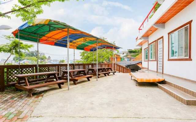 Yeosu Mosageum Pension