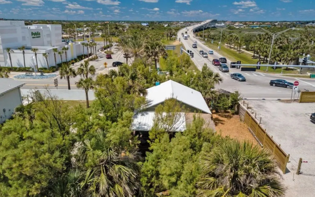Marvelous Mermaid Beach Bungalow Dog-friendly
