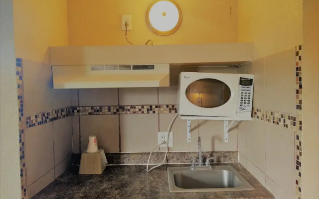 Grand View Plaza Inn & Suites