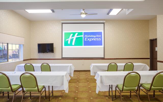 Holiday Inn Express - Layton, an IHG Hotel