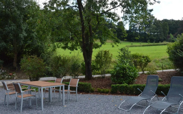 Splendid Holiday Home in Pepinster With Private Garden, BBQ