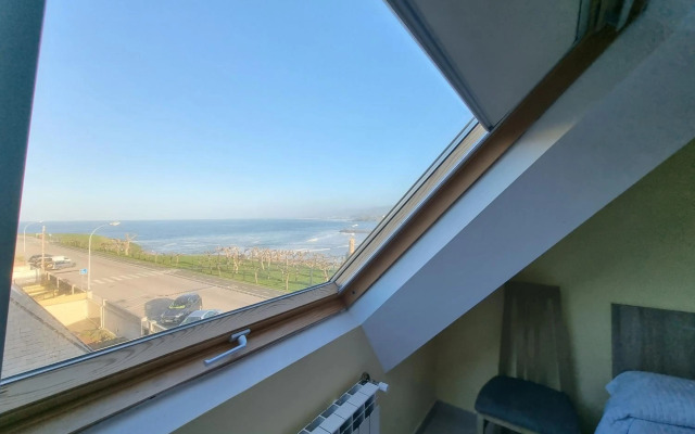 Vivienda de 4 dormitorios con vistas al mar