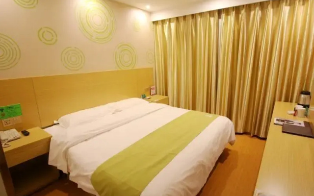 Green Tree Inn Suzhou Changshu North Railway Stati