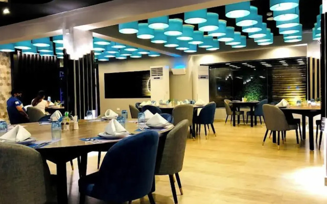 Riviera Luxury Boutique Hotel