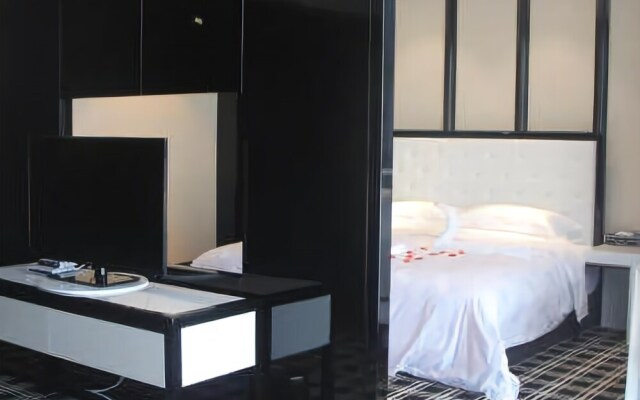 Crystal International Hotel