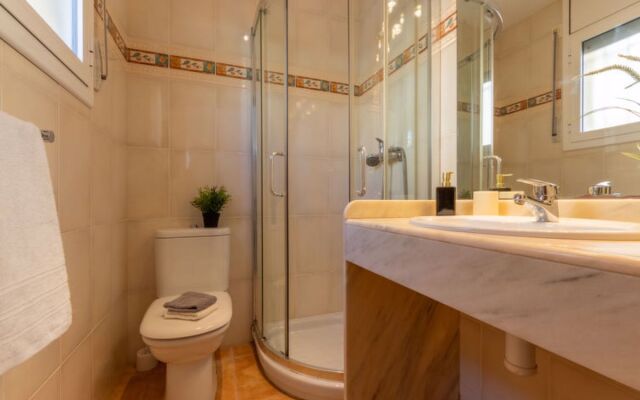 House Sally Deltebre