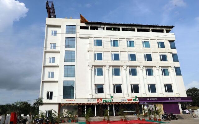 Hotel S3 Park, Ambernath
