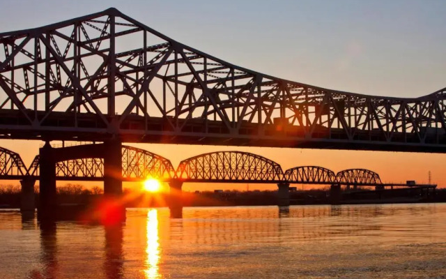 Sheraton Louisville Riverside by Marriott