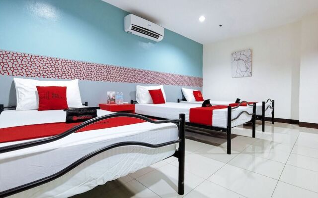 RedDoorz Plus near Ateneo de Davao