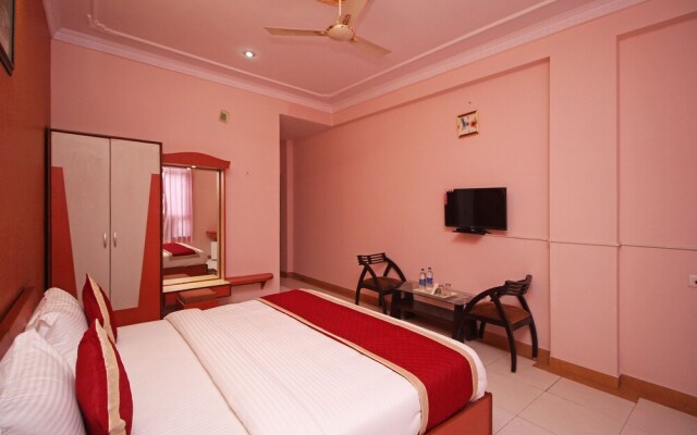 OYO 9143 Hotel Maharani