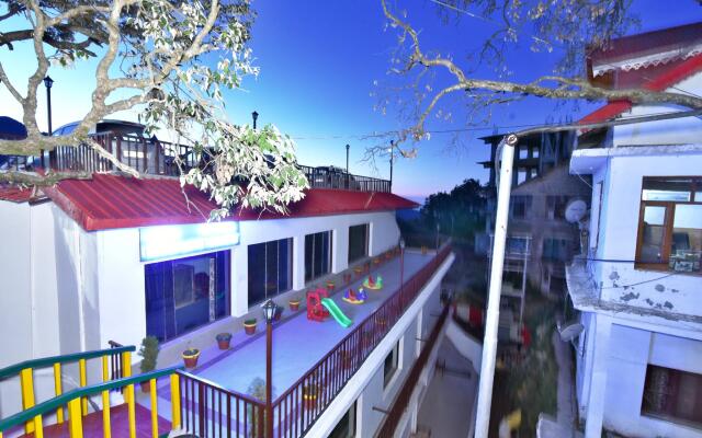 Hotel Comfort Court