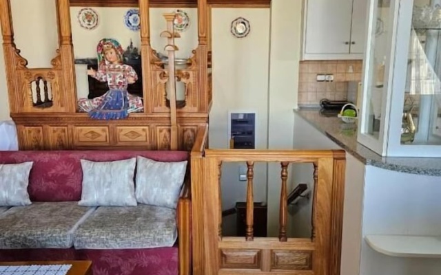 Tinas House