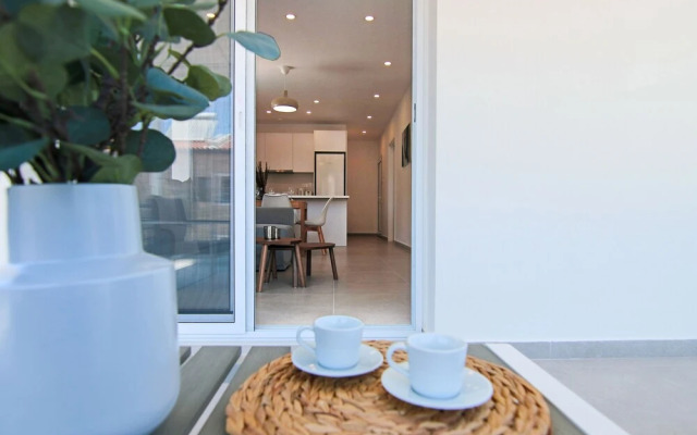 Phaedrus Living Seaside Luxury Limnaria 172