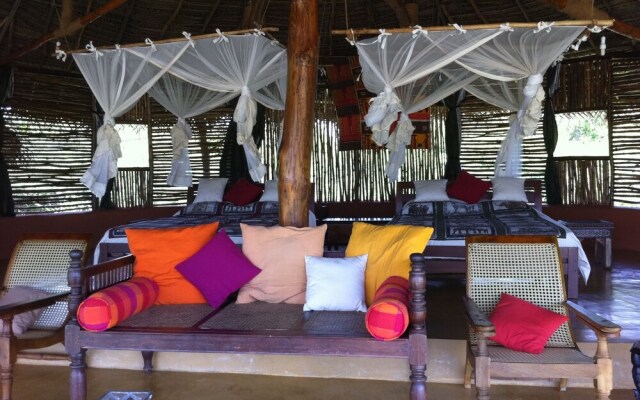 Cadjan Earth eco lodge