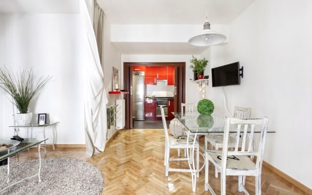LAVAPIÉS Apartment I (1BR 1BT)