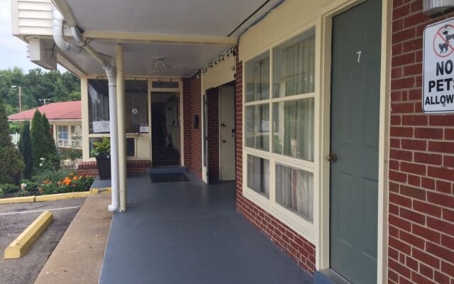 Martha-Kay Motel