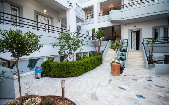 Elia Stalos Apartments