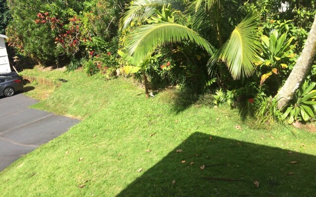 Hilo Bay Oceanfront B&B