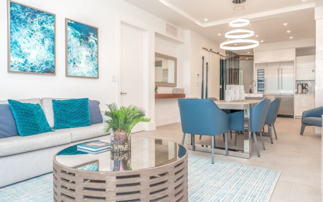 Club Suites at Rum Point