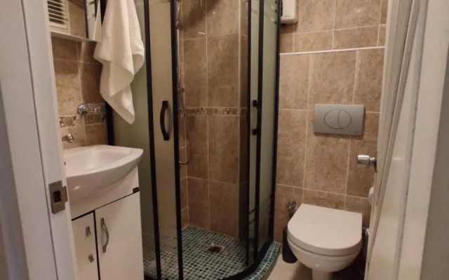 Cozy 1+1 and garden, in center of Kadıköy-İstanbul