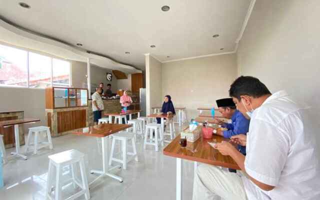 Guesthouse Putri Griya Fikarda