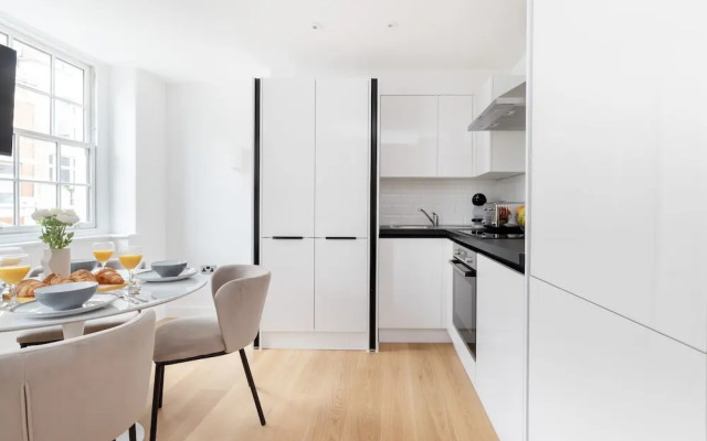 Fitzrovia 1BR with Balcony by Soho