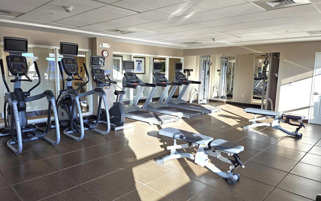 Staybridge Suites Marquette by IHG