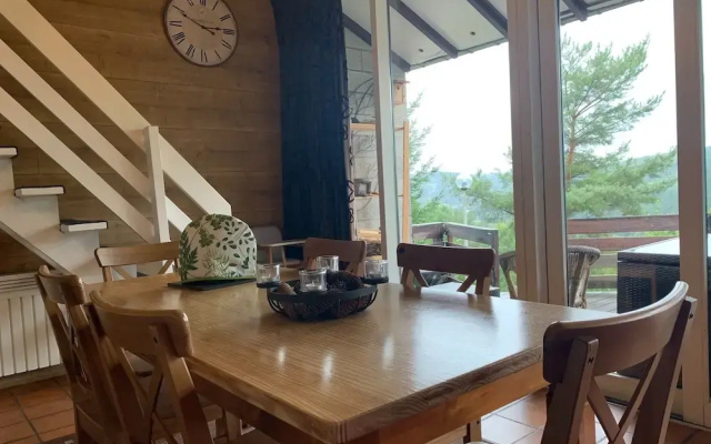 Bungalow With View Near Coo