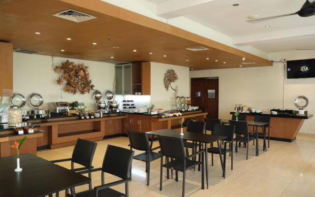 ZEN Rooms Kuta Square Mall