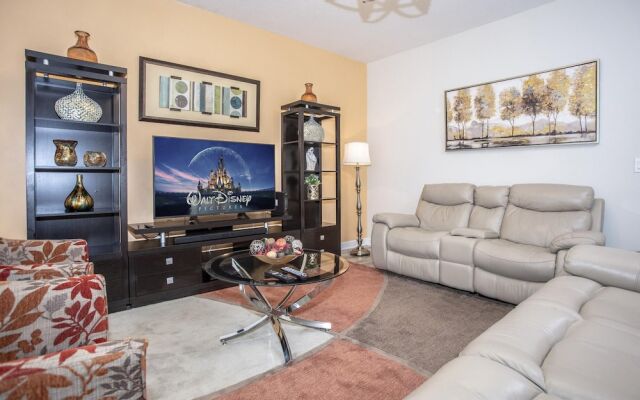 6BR Home Prime Location