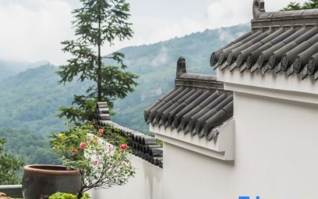 Yunyin Qingcheng Hot Spring Resort Hotel