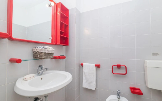 I Fari D220 600m From The Beach