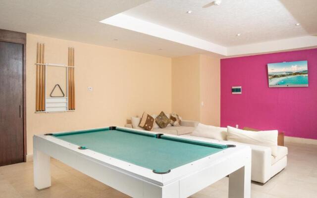 Ocean Front Condo Sleeps 4 Adults-Grand Venetian T3000-1606