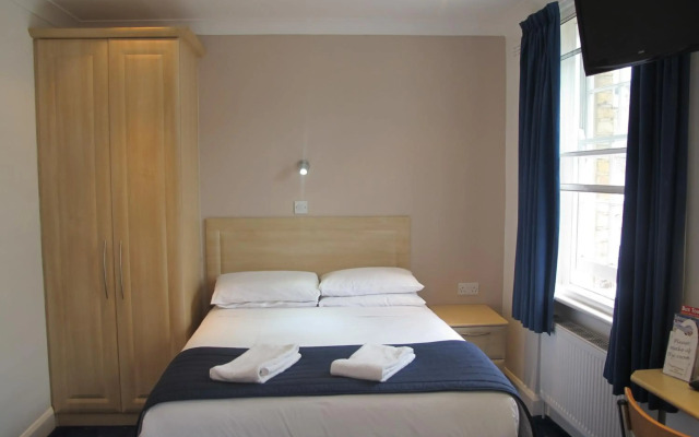 Alhambra Hotel