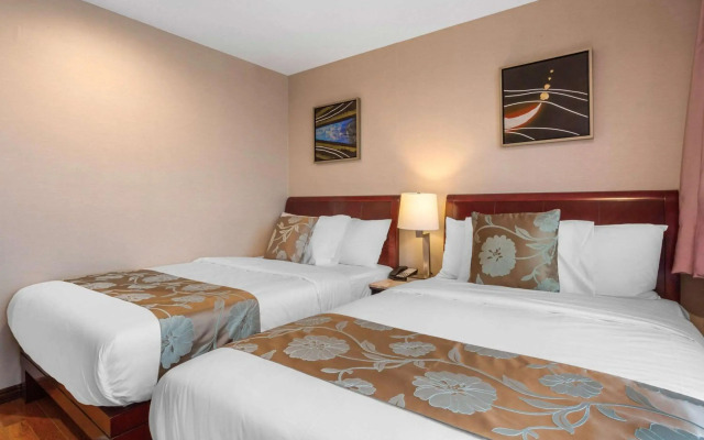 The L Hotel